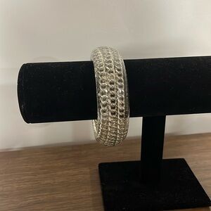 Mango resin bracelet with chain inside.